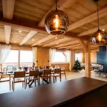 Juliette Chalet Châtel