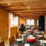 Juliette Chalet Châtel