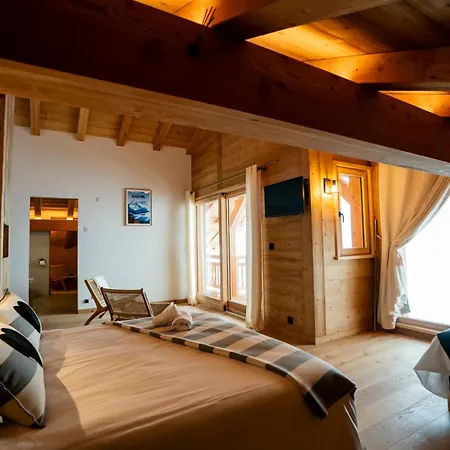 Juliette Chalet *
